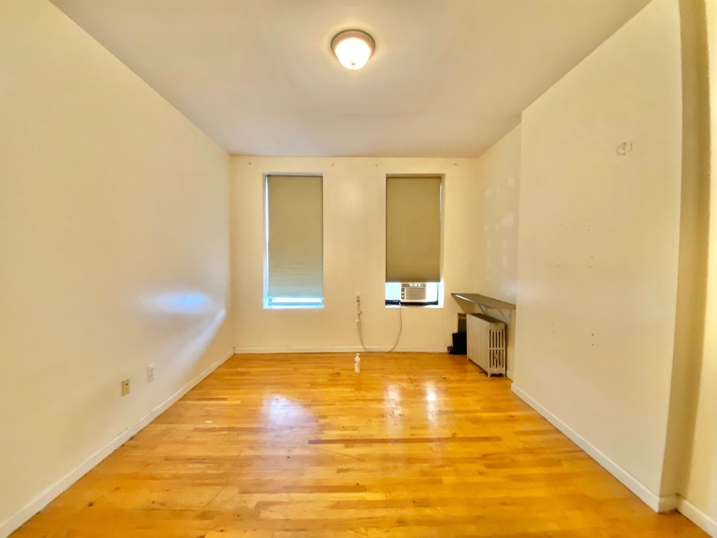 293 Troutman Street - Photo 2