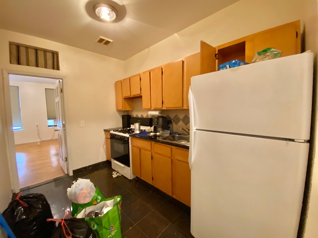293 Troutman Street - Photo 3