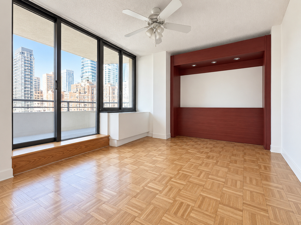 200 Rector Place - Photo 0