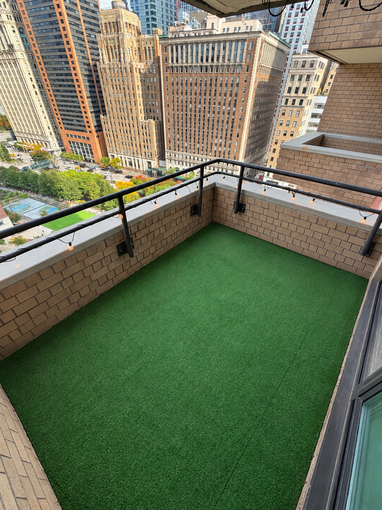 200 Rector Place - Photo 3