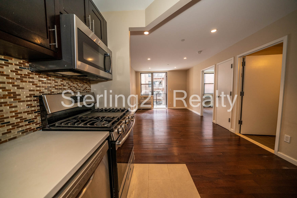 621 East 21st Street - Photo 2