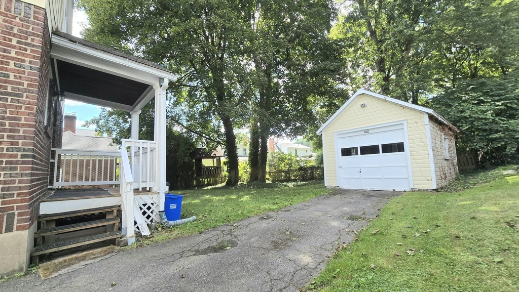 606 Exchange St - Photo 17