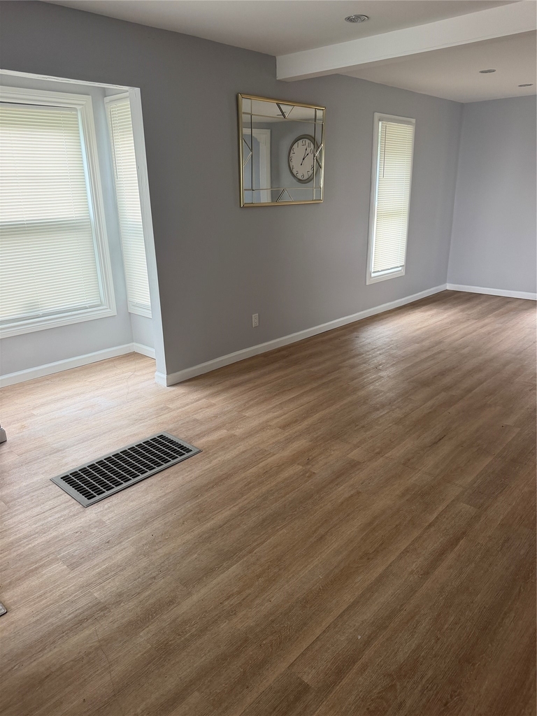72 Saint Charles Street - Photo 10