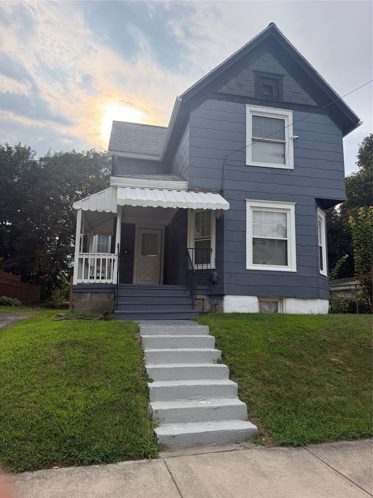 72 Saint Charles Street - Photo 0