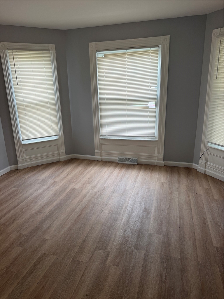 72 Saint Charles Street - Photo 8