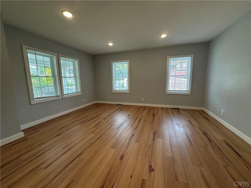 128 Getrude St - Photo 8