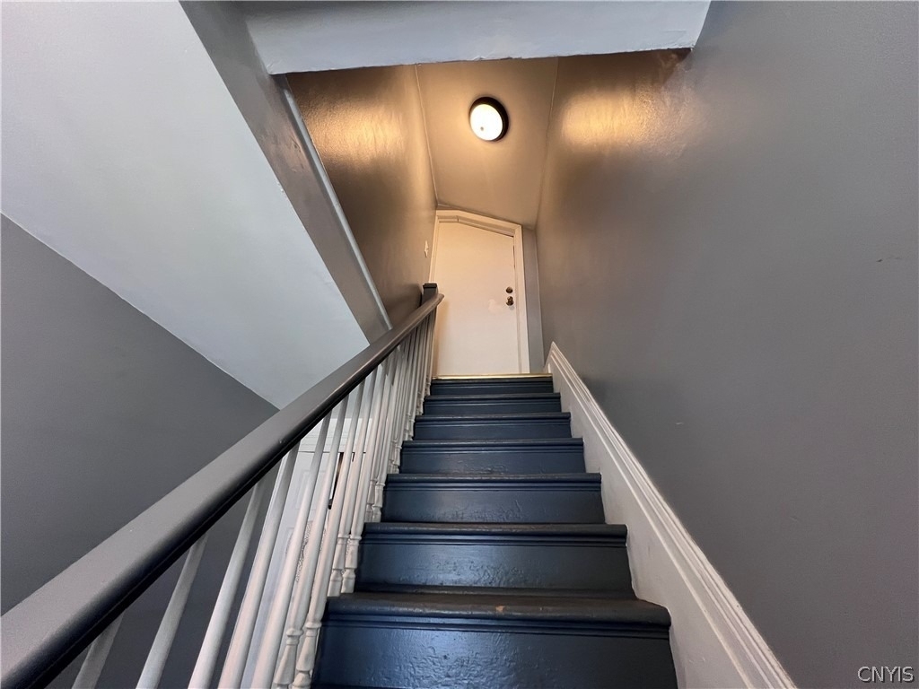 27 E 6th Street - Photo 2
