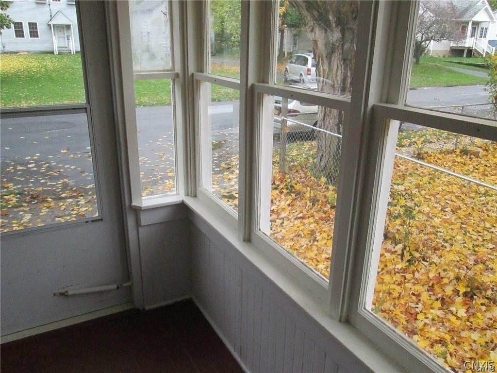 385 Pawling Street - Photo 2