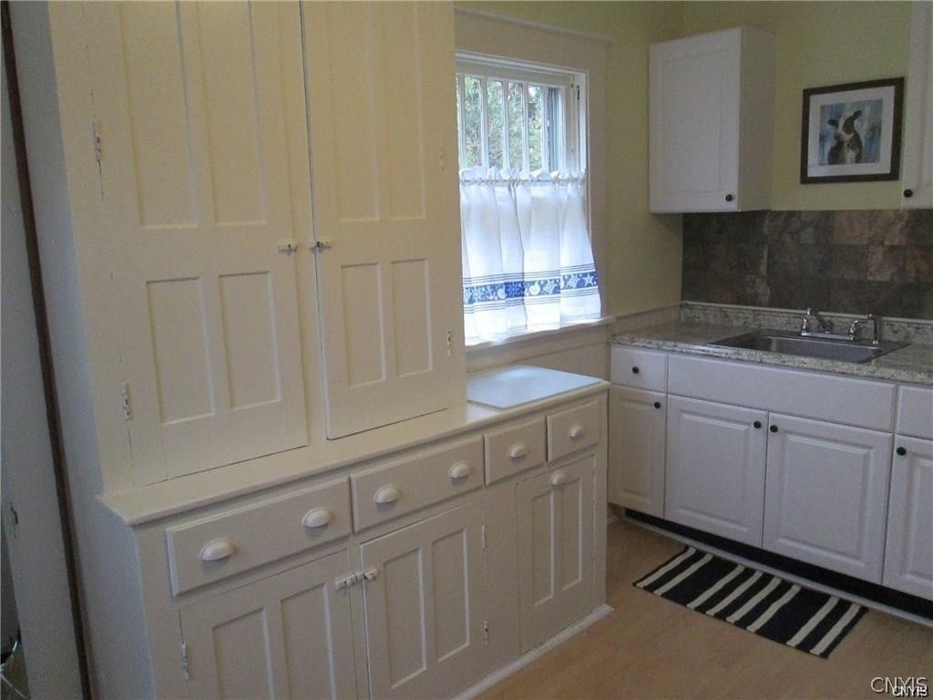 385 Pawling Street - Photo 9
