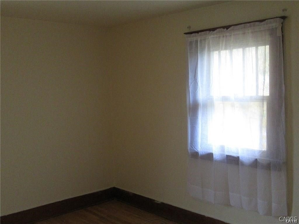 385 Pawling Street - Photo 12