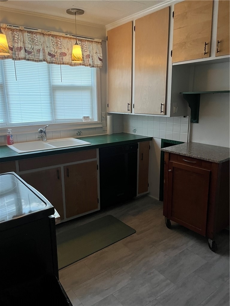540 Decker Avenue - Photo 10