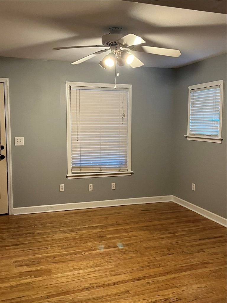 540 Decker Avenue - Photo 3