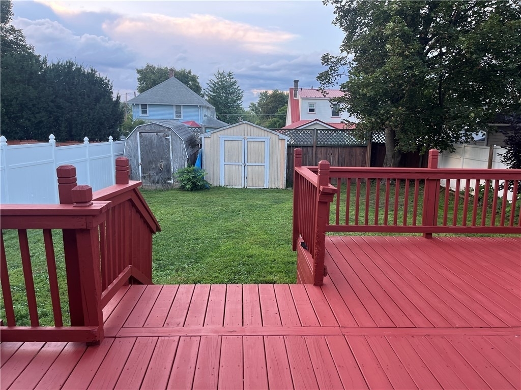 540 Decker Avenue - Photo 16