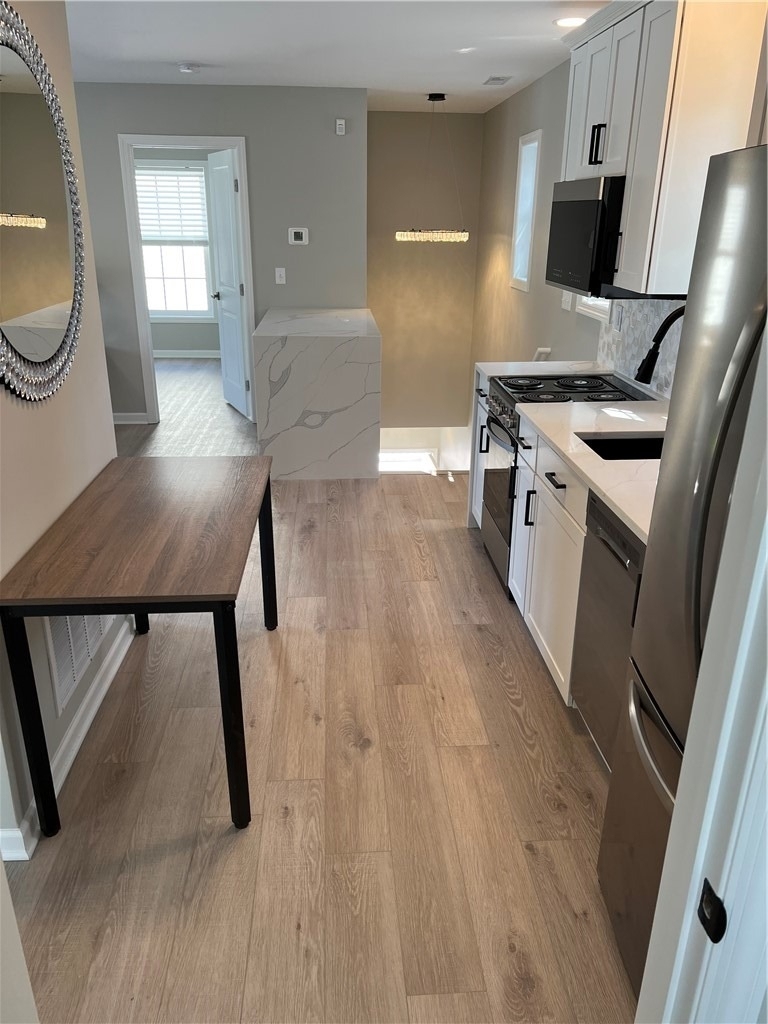 1651 Empire Boulevard - Photo 10