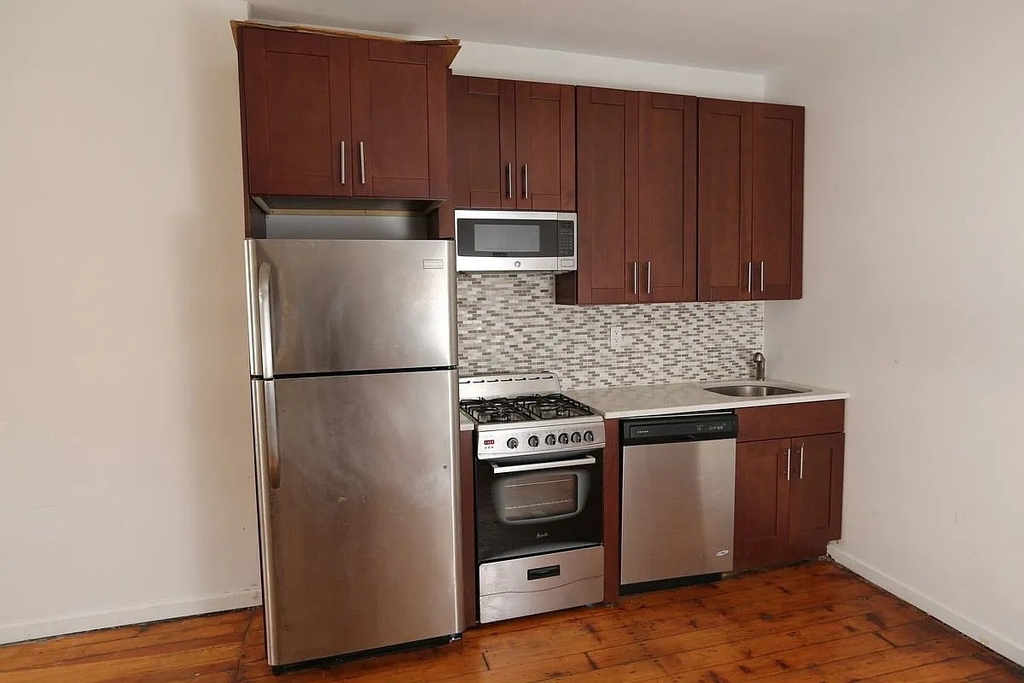 276 South 5th Street - Photo 2