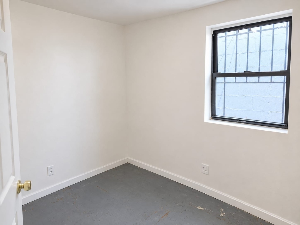 276 South 5th Street - Photo 4