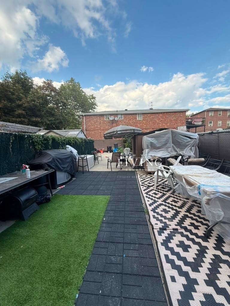 6818 Avenue L - Photo 6