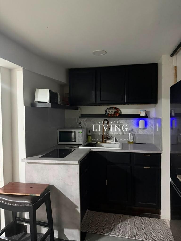 6818 Avenue L - Photo 0