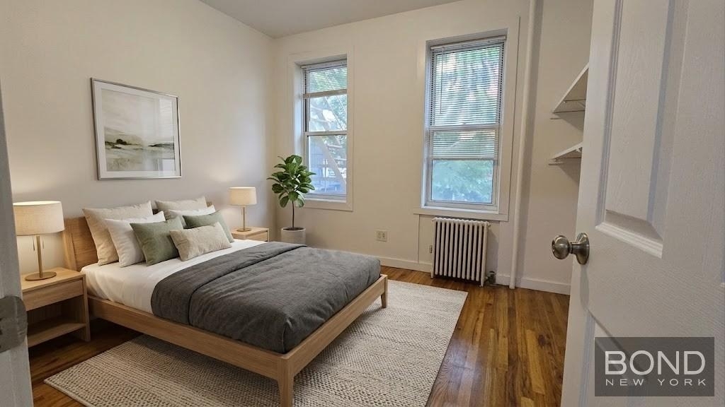 East 7th Street - Photo 7