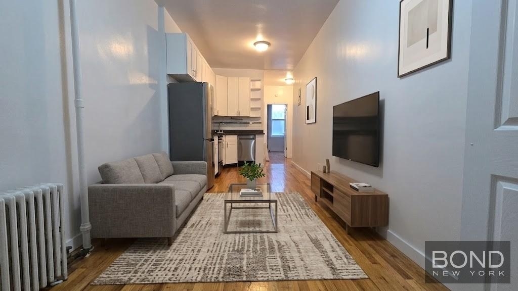 East 7th Street - Photo 1