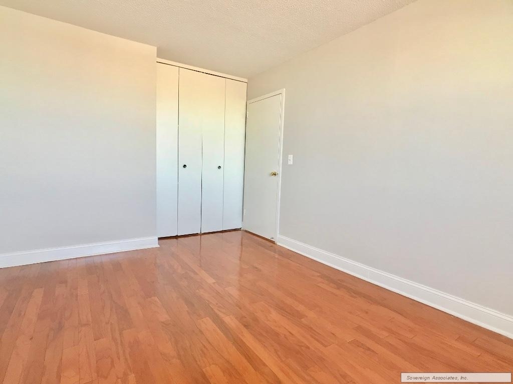 3333 Broadway - Photo 8