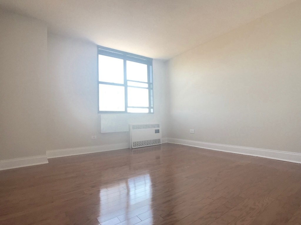 3333 Broadway - Photo 3