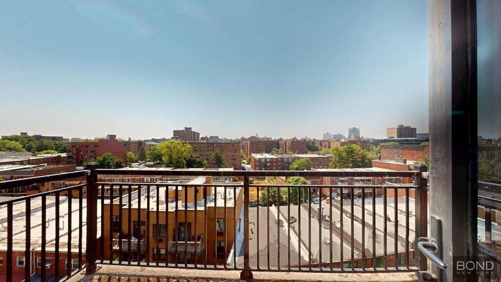Northern Boulevard - Photo 1