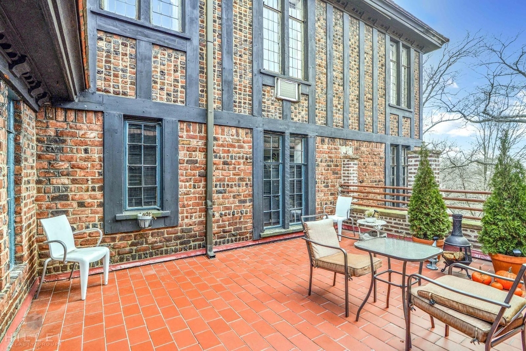 Continental Avenue - Photo 11