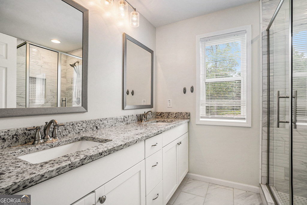 4940 Scott Road - Photo 6