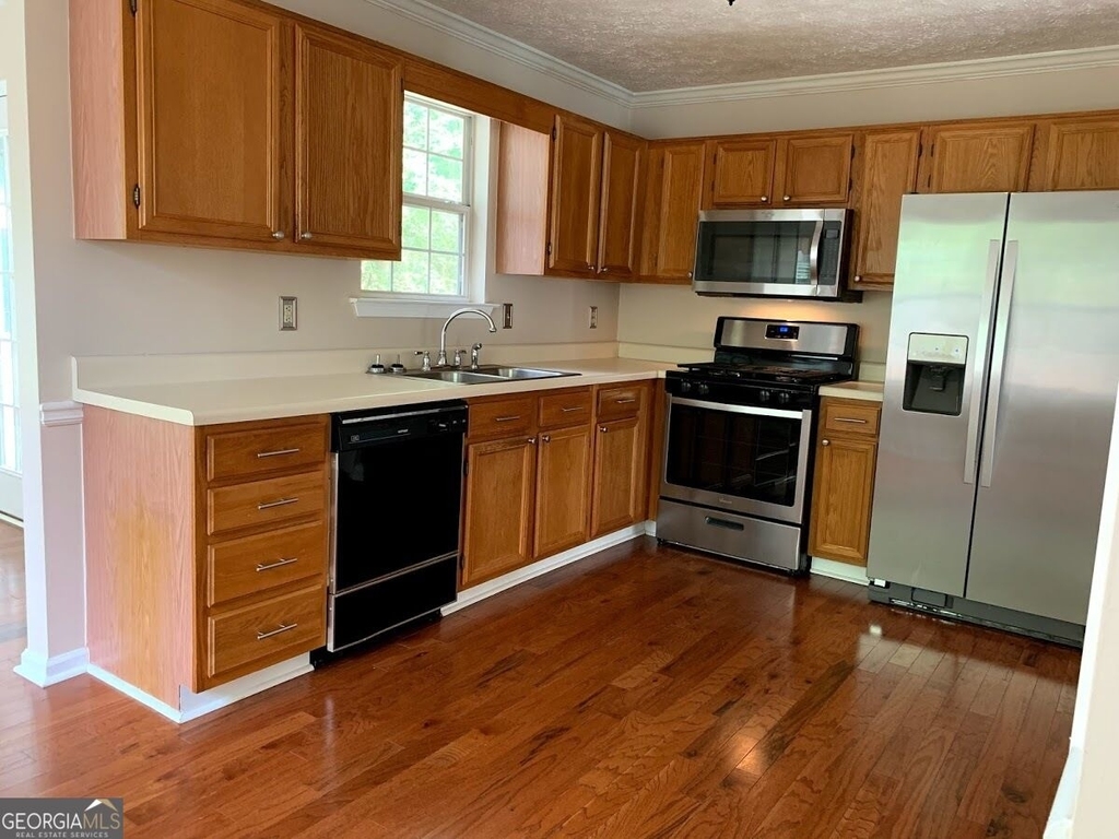 175 Richmond Place - Photo 2
