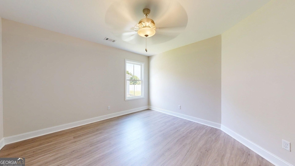 2 N Roundtree Street - Photo 6