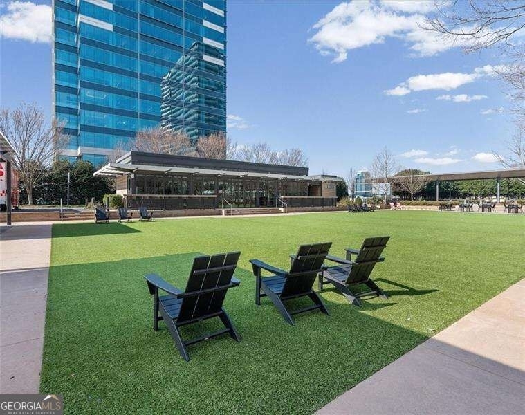 10 Perimeter Summi Boulevard Ne - Photo 0