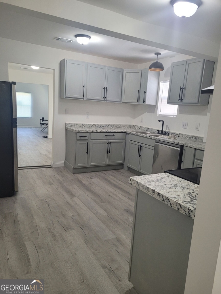 191 Forest Avenue - Photo 11