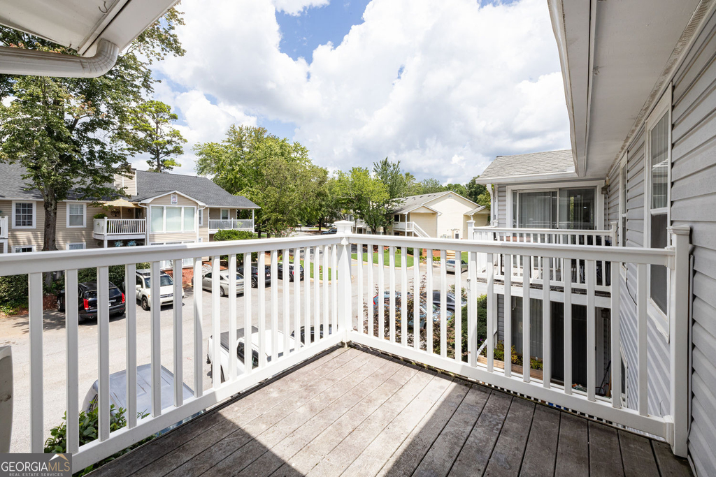 910 Augusta Drive Se - Photo 20