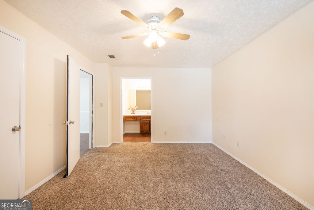 910 Augusta Drive Se - Photo 26