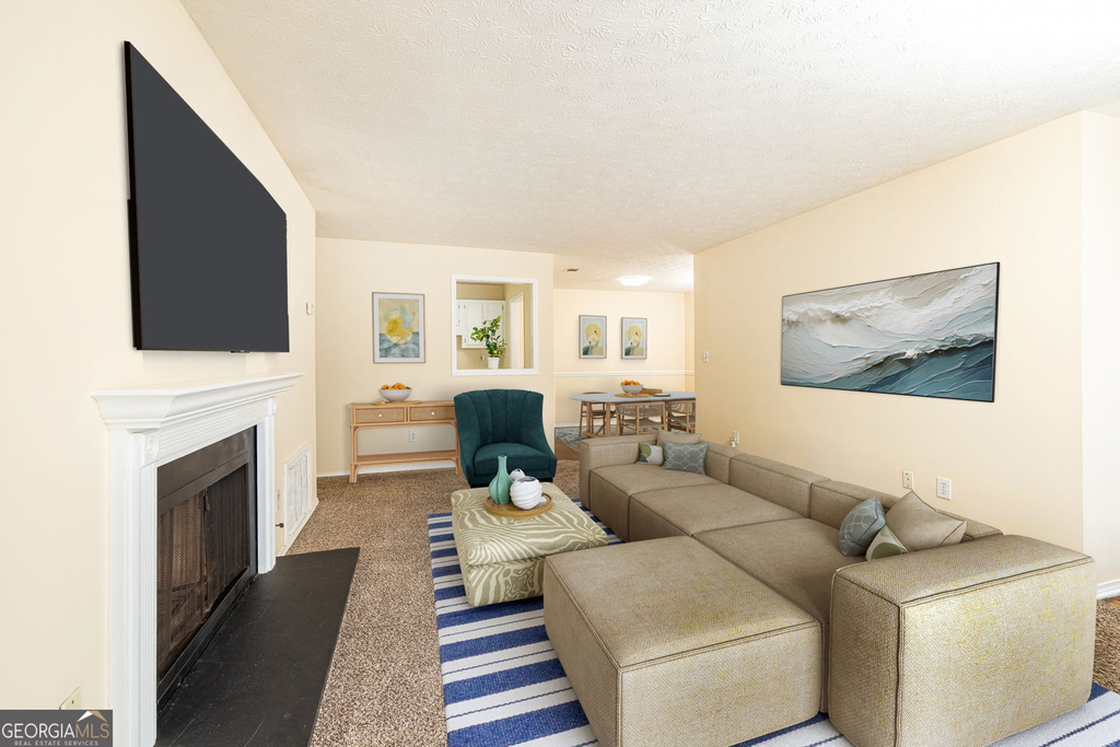 910 Augusta Drive Se - Photo 1
