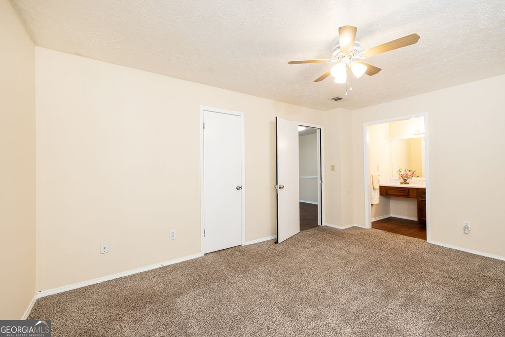 910 Augusta Drive Se - Photo 28