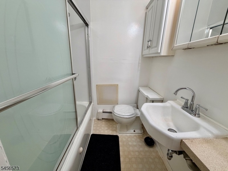 58 Nestor St - Photo 8