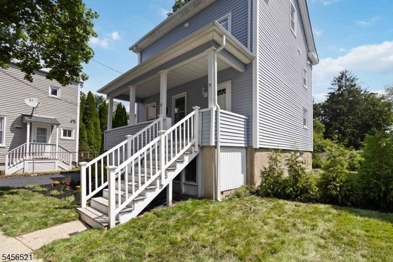 50 Madison St - Photo 1