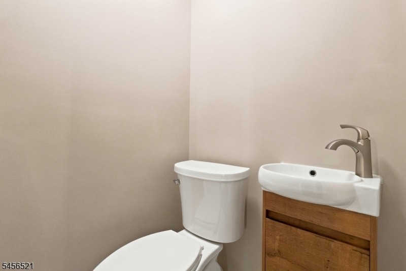 50 Madison St - Photo 9