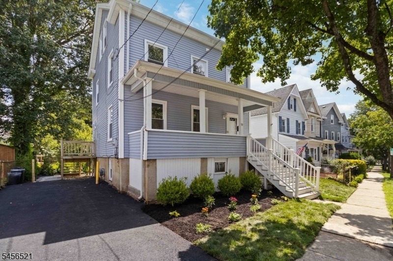 50 Madison St - Photo 0