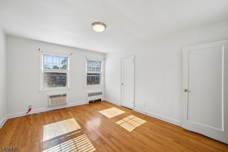 176 Millburn Ave - Photo 10