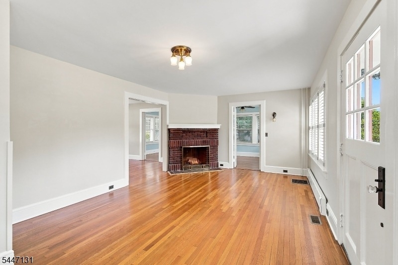 636 Prospect St - Photo 9
