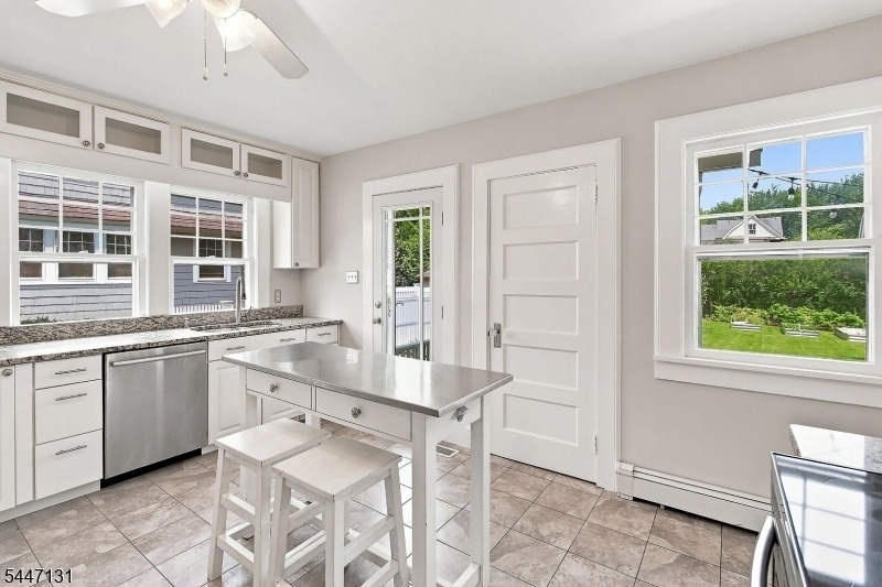 636 Prospect St - Photo 18