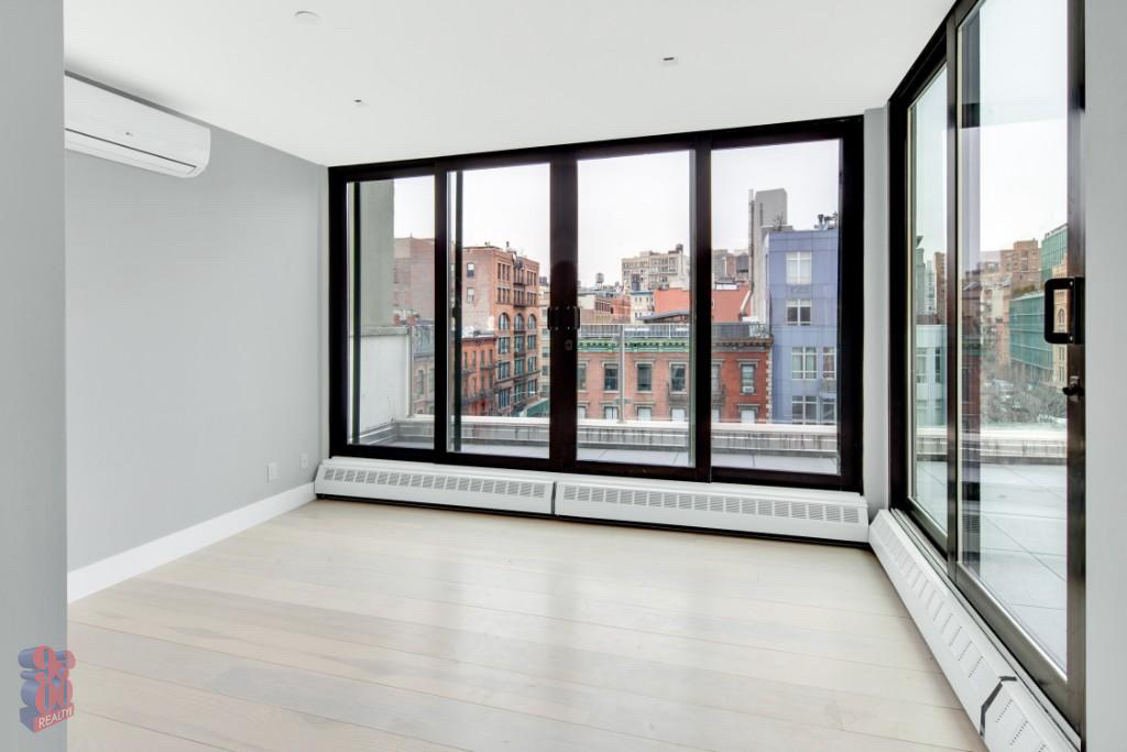 Bowery & Bleecker  - Photo 3