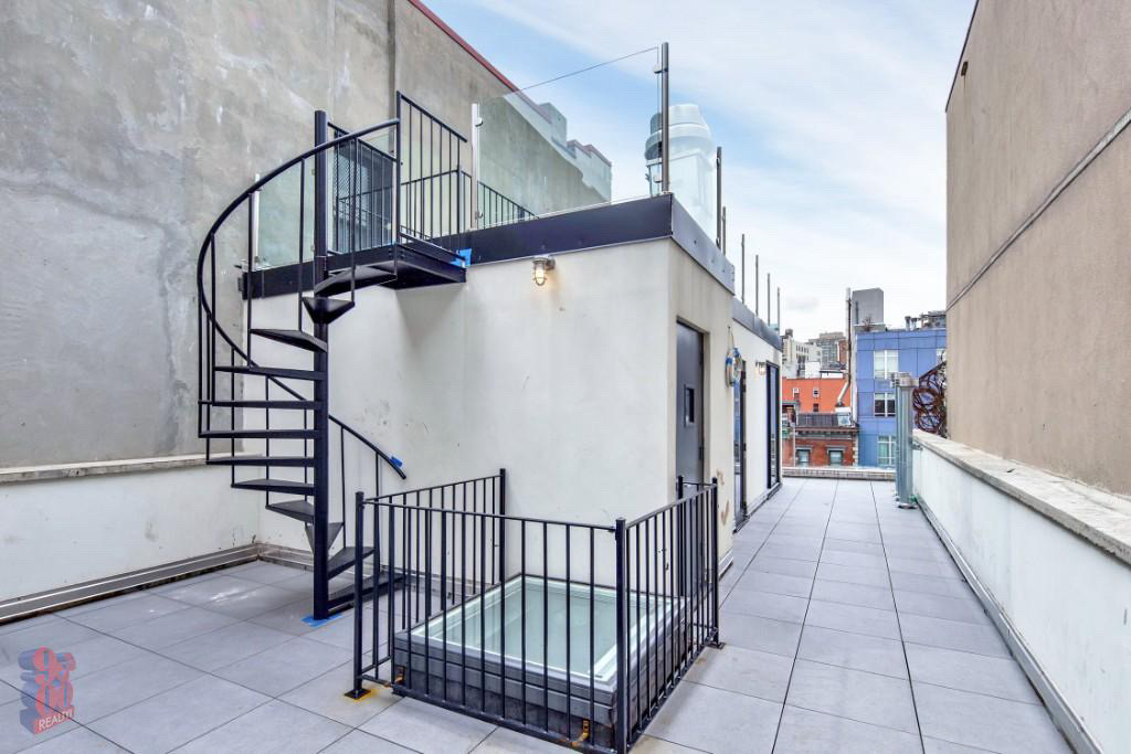 Bowery & Bleecker  - Photo 10