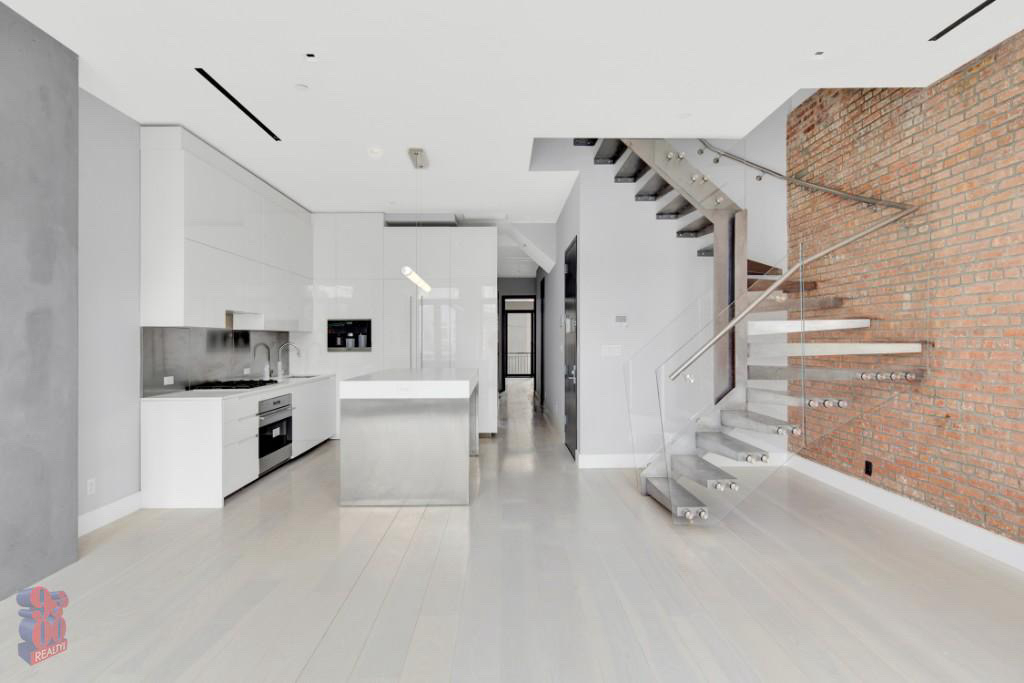 Bowery & Bleecker  - Photo 4