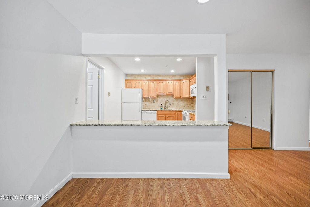 110 Amberly Drive - Photo 5