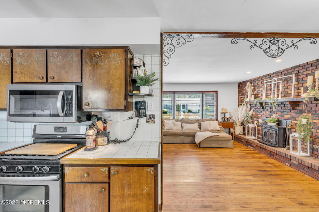 725 8th Avenue - Photo 17