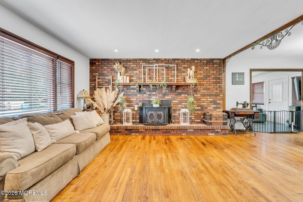 725 8th Avenue - Photo 9